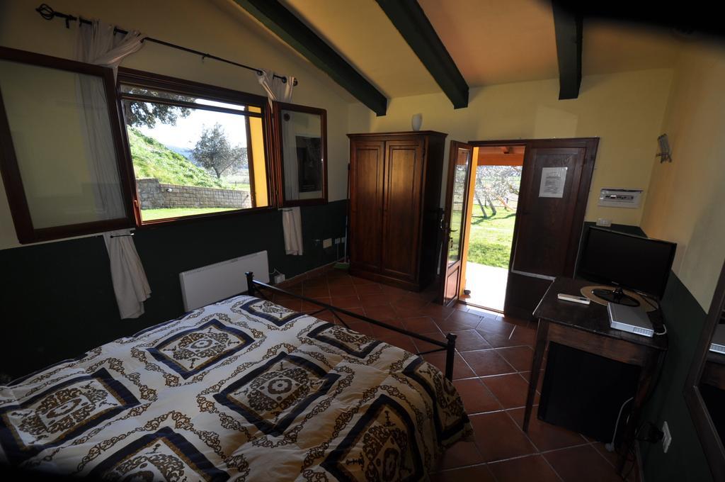 Agriturismo Il Cerrosughero Villa Scarlino Bilik gambar