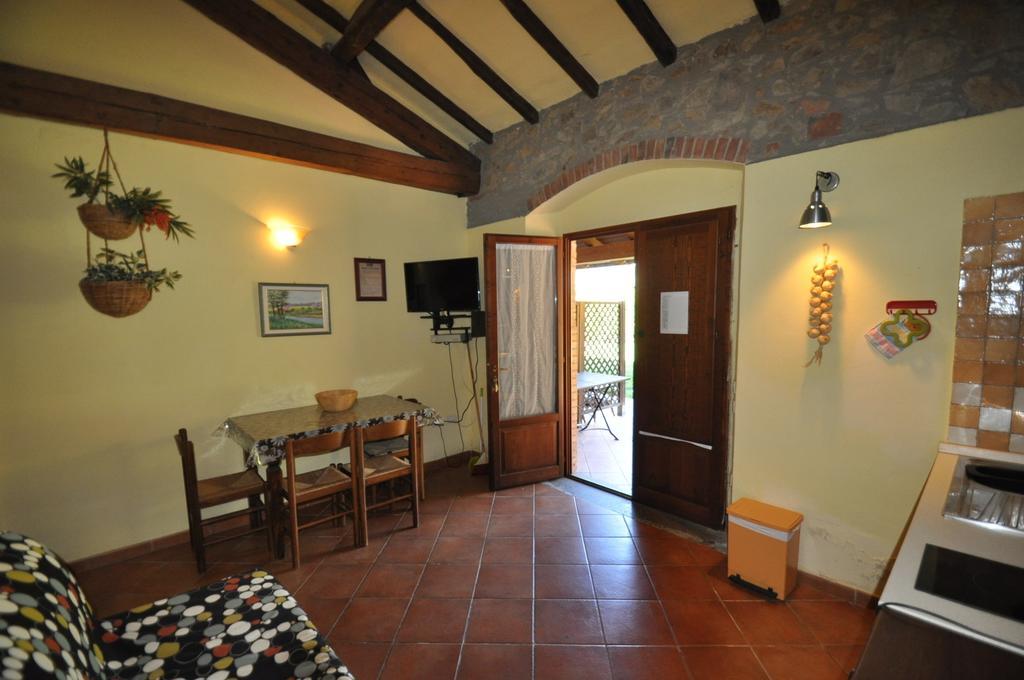 Agriturismo Il Cerrosughero Villa Scarlino Bilik gambar