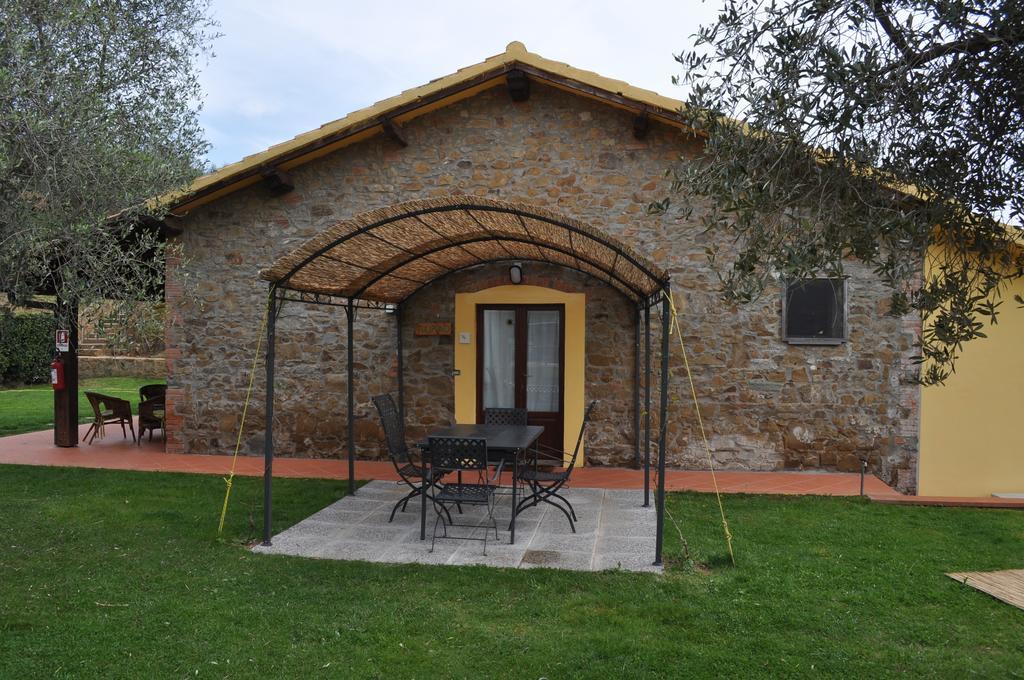 Agriturismo Il Cerrosughero Villa Scarlino Bilik gambar
