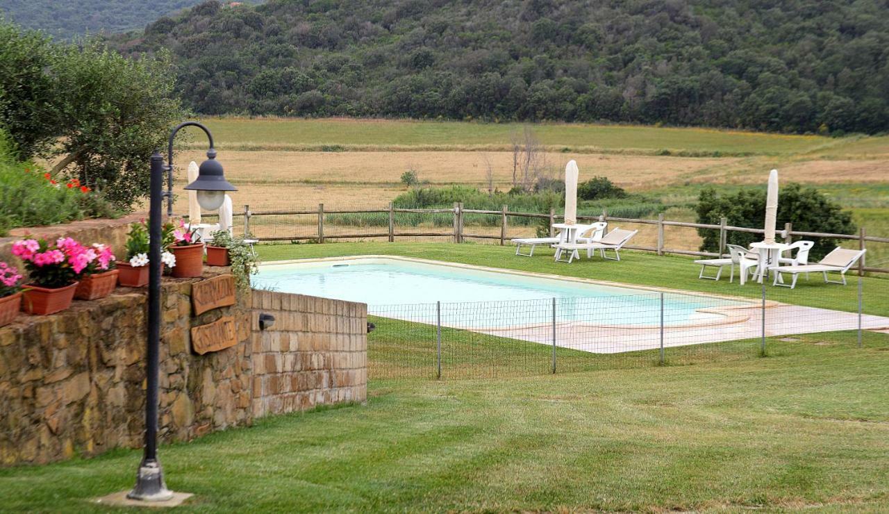 Agriturismo Il Cerrosughero Villa Scarlino Luaran gambar